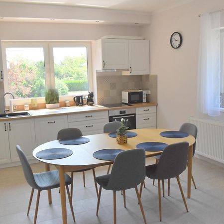 Voeroesko Apartmanhaz บาลาโตนัลมาดี ภายนอก รูปภาพ