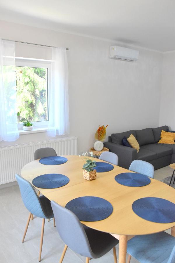 Voeroesko Apartmanhaz บาลาโตนัลมาดี ภายนอก รูปภาพ