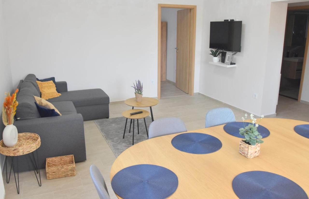 Voeroesko Apartmanhaz บาลาโตนัลมาดี ภายนอก รูปภาพ